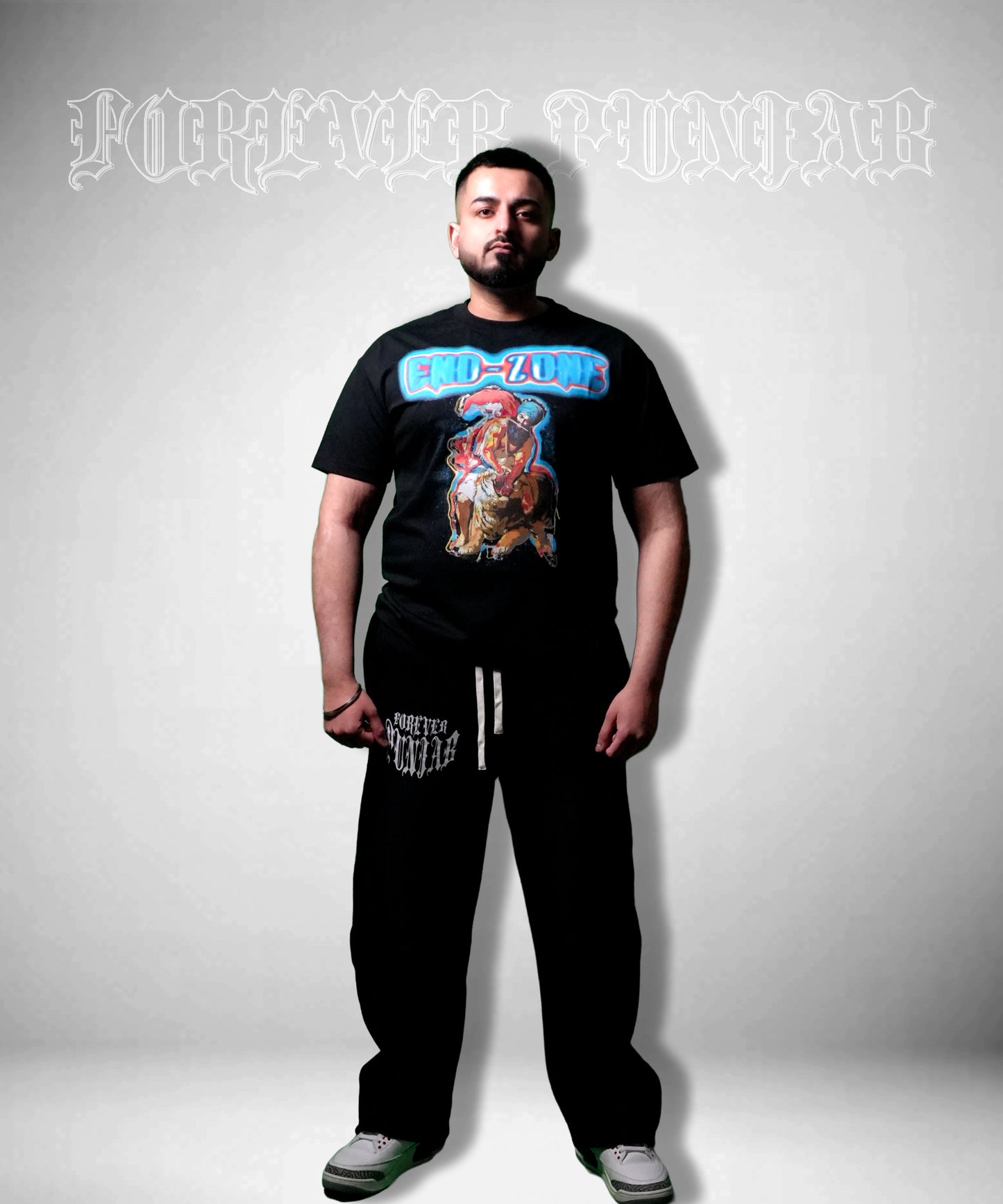 END ZONE “Lionheart” Tee – Black